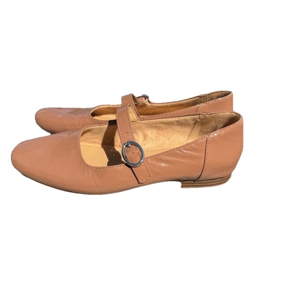 Women's Naturalizer Kelly Mary Jane Ballet Flat Nude Tan Patent Leather Size 6.5